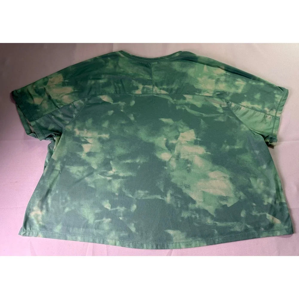 The North Face Womens 2X Green Tie Dye Boxy Cropped Short Sleeve Performance Tee - Picture 3 of 7